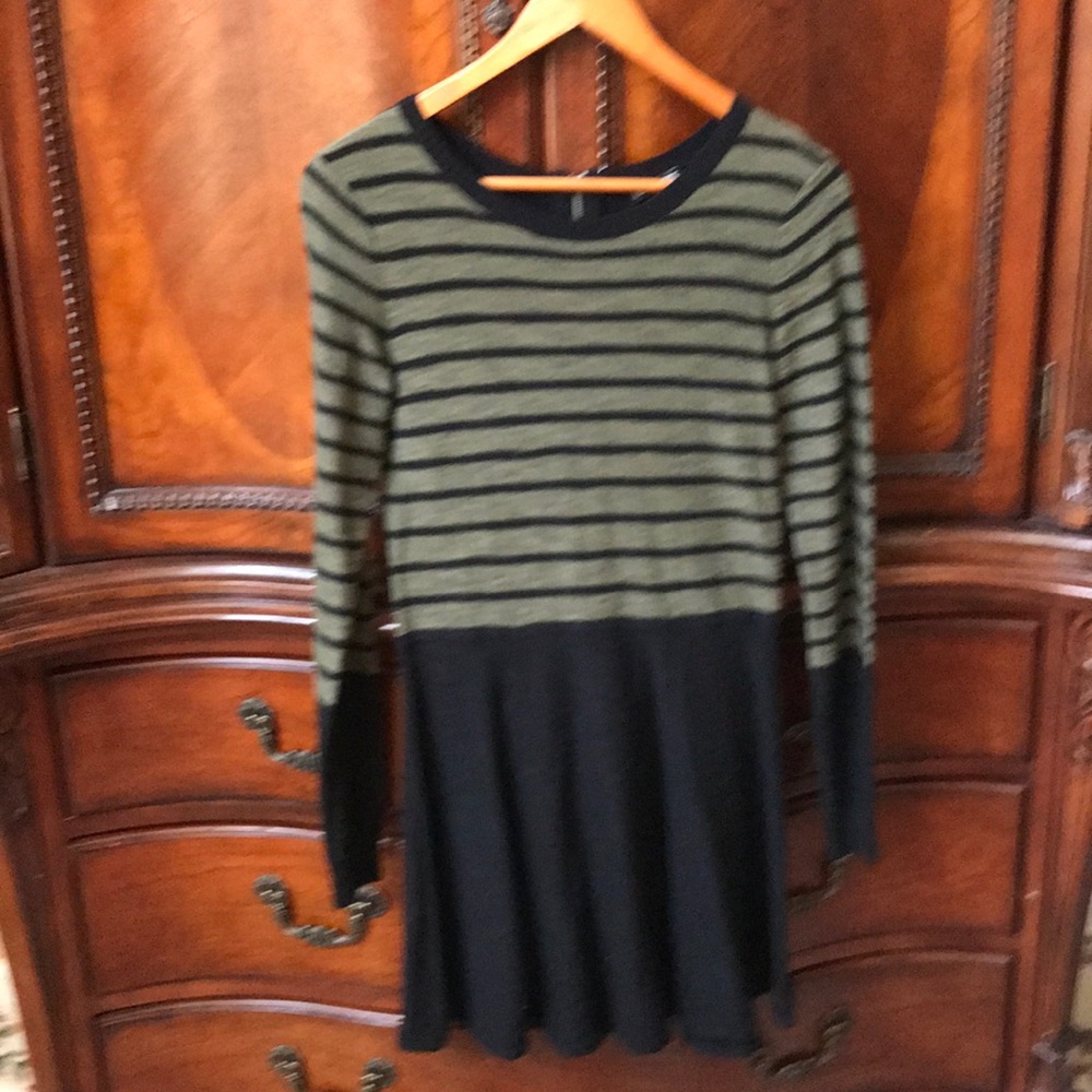 Women’s casual dress